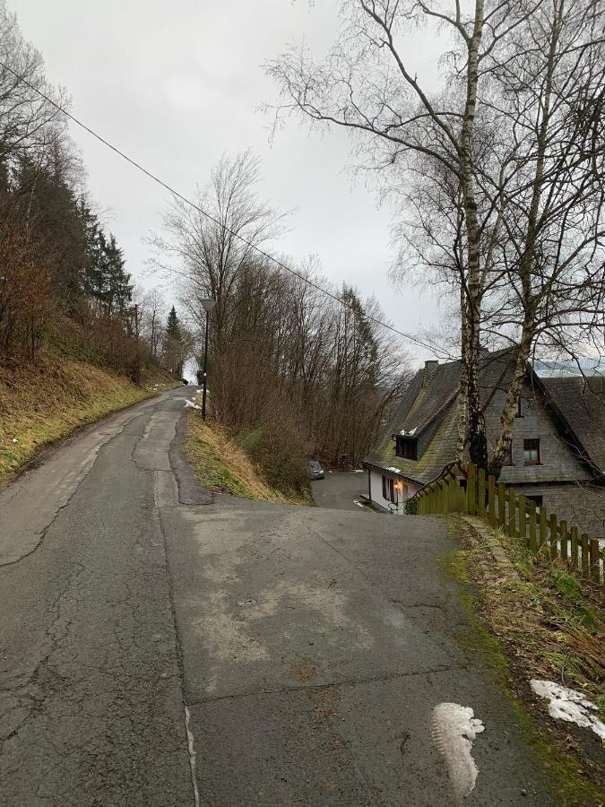 Berghaus 2 Komfortable Wohnungen Fuer Bis Zu 7 Personen - Familie - Wandern - E-Bike - Hunde - E-Ladesaeule - Wifi Schmallenberg Kültér fotó